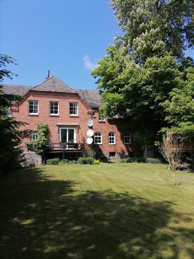 Gutshaus Daemelow Tussen Schwerin En Wismar 외부 사진